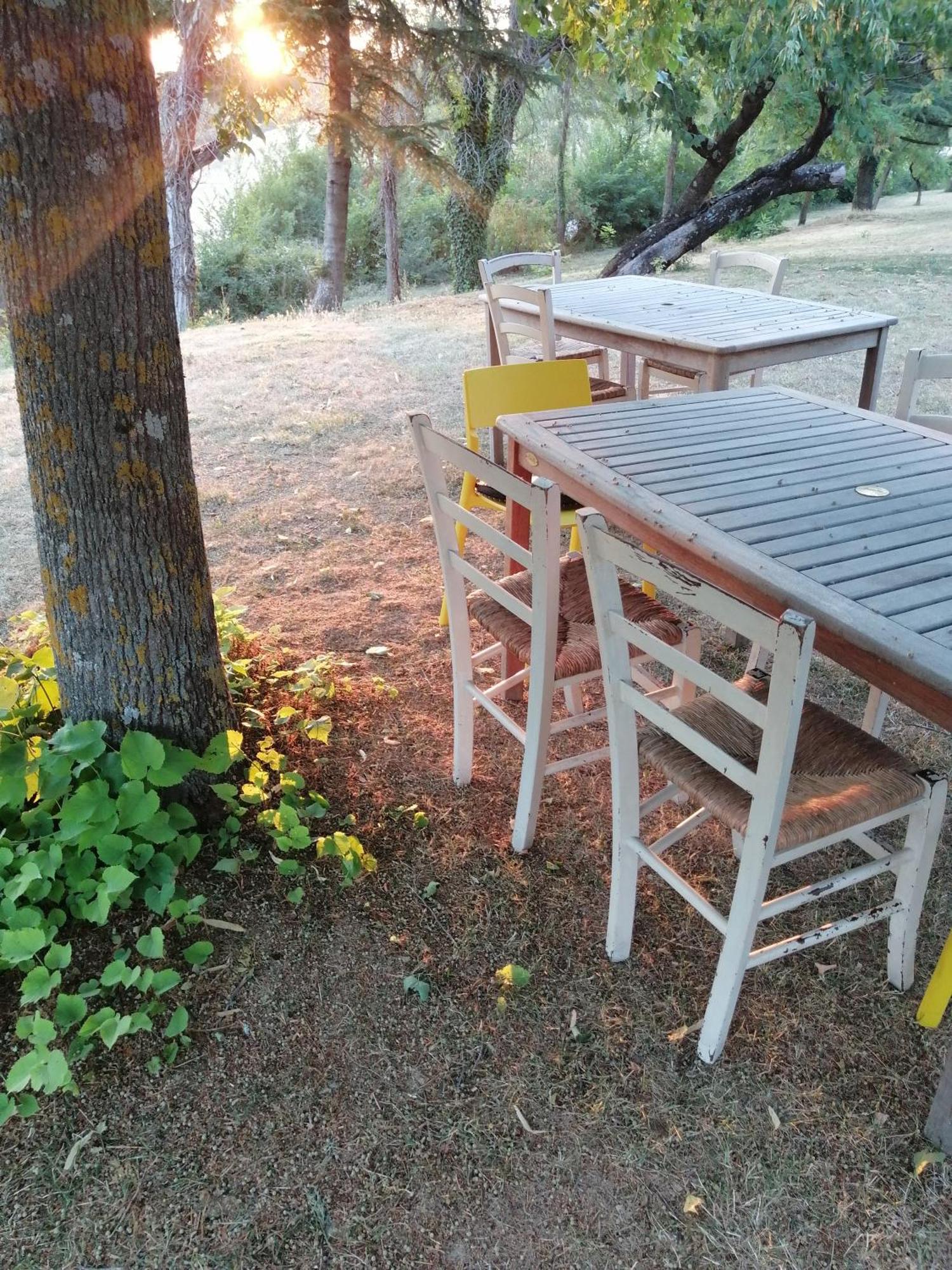 Villa La Brocca Di Valdichiascio Gubbio Zimmer foto