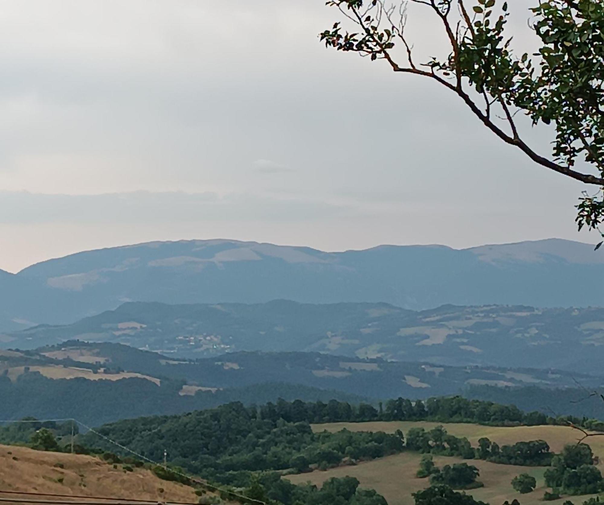 Villa La Brocca Di Valdichiascio Gubbio Exterior foto